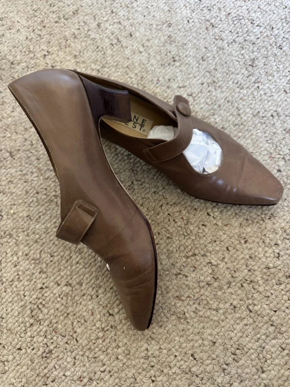 Nine West Taupe Leather Mary Jane pumps Sz 9.5